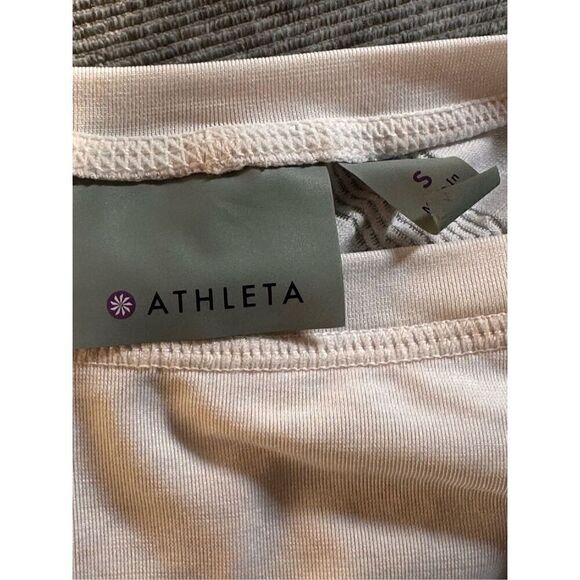 Athleta Kettlebella Back Mesh White Chevron Top Size Small - Picture 2 of 6